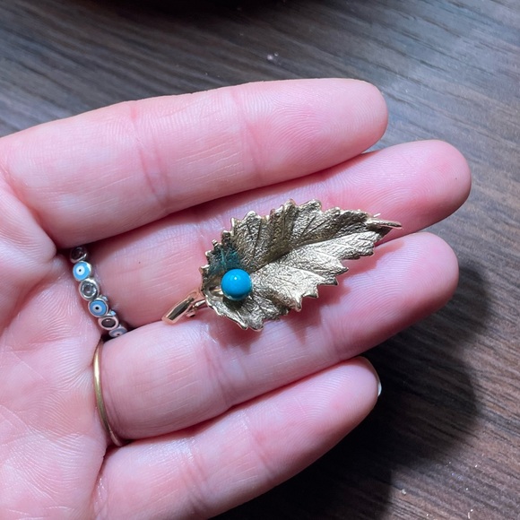 10k yellow gold brooch with turquoise stone - Picture 4 of 11